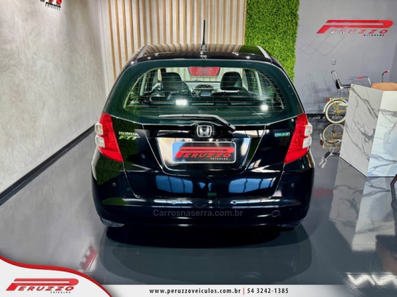 FIT 1.4 LX 16V FLEX 4P AUTOMÁTICO - 2010 - NOVA PRATA