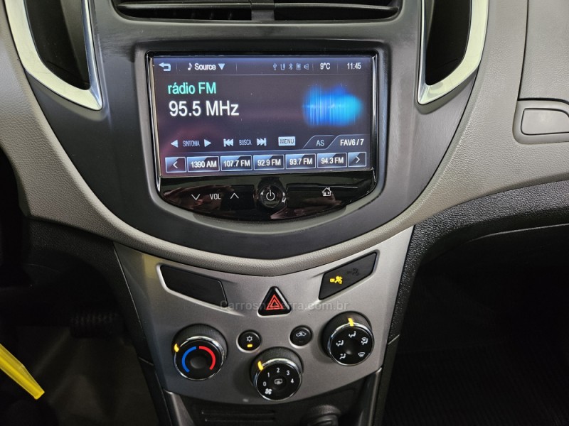 TRACKER 1.8 MPFI LTZ 4X2 16V FLEX 4P AUTOMÁTICO - 2015 - TAPEJARA