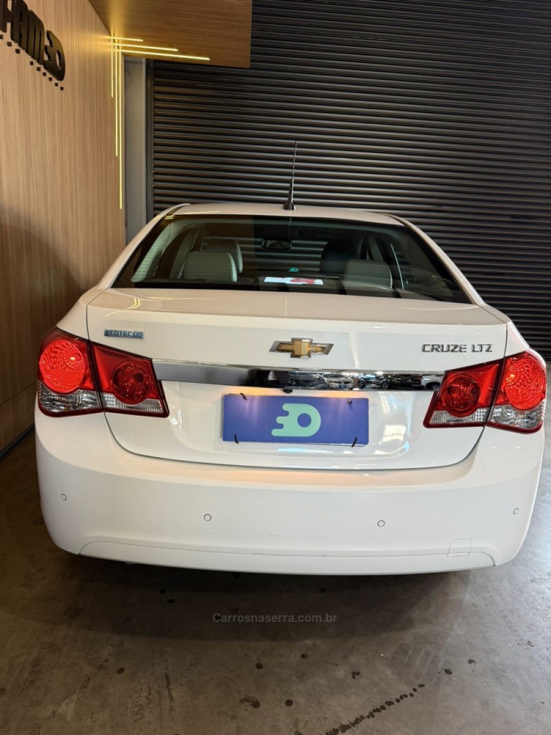 CRUZE 1.8 LTZ 16V FLEX 4P AUTOMÁTICO - 2013 - LAJEADO