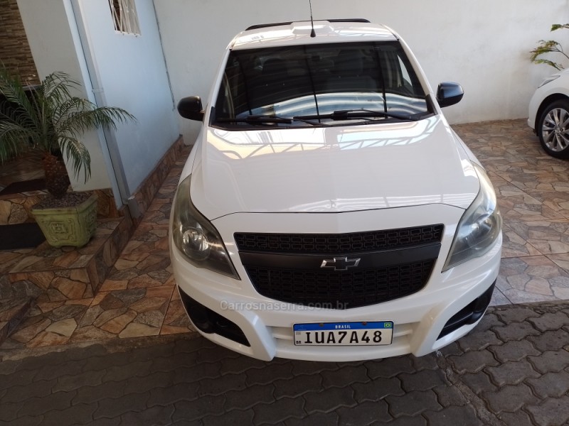 MONTANA 1.4 MPFI LS CS 8V FLEX 2P MANUAL