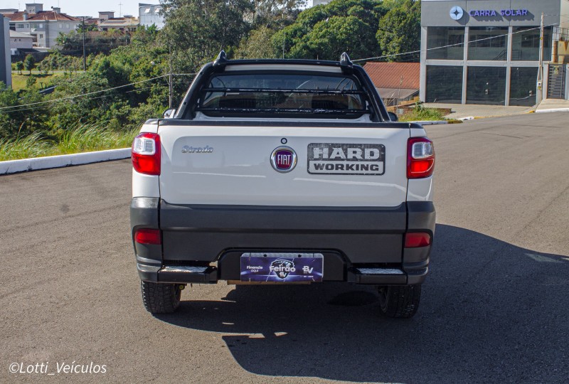 STRADA 1.4 MPI HARD WORKING CS 8V FLEX 2P MANUAL - 2018 - FARROUPILHA