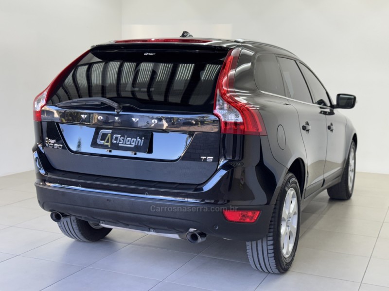 XC60 2.0 T5 DYNAMIC FWD TURBO GASOLINA 4P AUTOMÁTICO - 2011 - CARLOS BARBOSA
