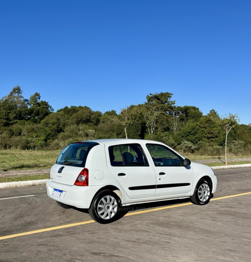 CLIO 1.0 CAMPUS 16V FLEX 4P MANUAL - 2012 - CARLOS BARBOSA