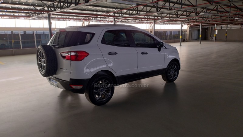 ECOSPORT 1.6 FREESTYLE 16V FLEX 4P MANUAL - 2016 - SOMBRIO
