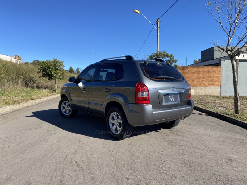 TUCSON 2.0 MPFI GLS 16V 143CV 2WD FLEX 4P AUTOMÁTICO - 2016 - CAXIAS DO SUL
