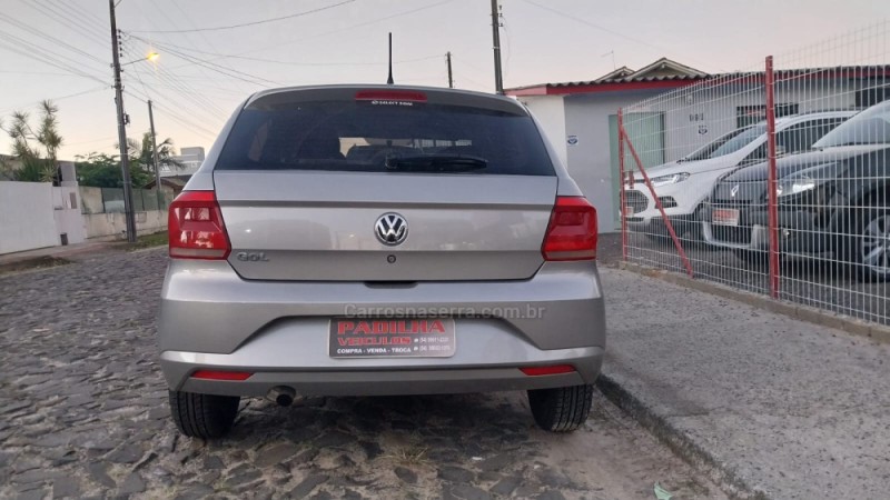 GOL 1.6 MSI TOTALFLEX COMFORTLINE 4P MANUAL - 2018 - SOMBRIO