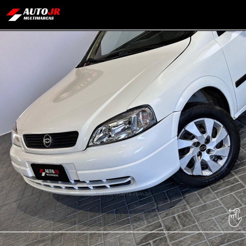 ASTRA 1.8 MPFI GL SEDAN 8V GASOLINA 4P MANUAL - 2000 - VACARIA