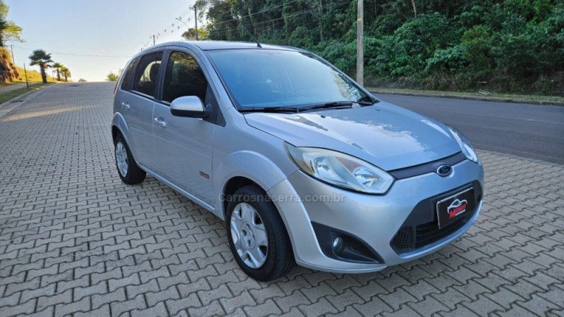 FIESTA 1.6 MPI 8V GASOLINA 4P MANUAL - 2013 - IVOTI