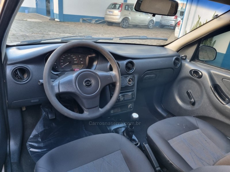 CELTA 1.0 MPFI LIFE 8V FLEX 2P MANUAL - 2006 - VACARIA