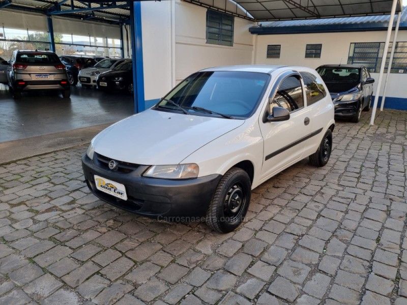 CELTA 1.0 MPFI LIFE 8V FLEX 2P MANUAL - 2006 - VACARIA