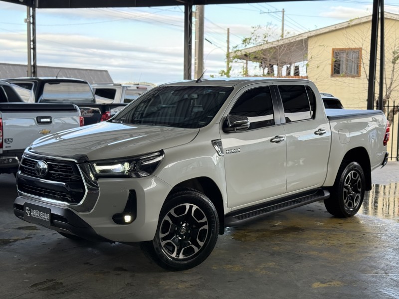 HILUX 2.8 SRX PLUS 4X4 CD TURBO DIESEL 4P AUTOMÁTICO - 2021 - PAROBé