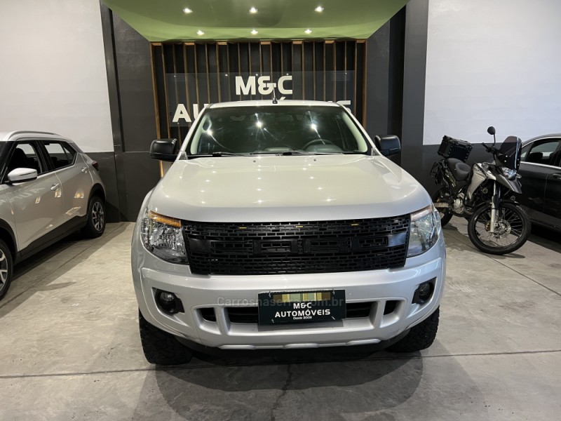 RANGER 2.5 XLS 4X2 CS 16V FLEX 2P MANUAL - 2013 - CAXIAS DO SUL