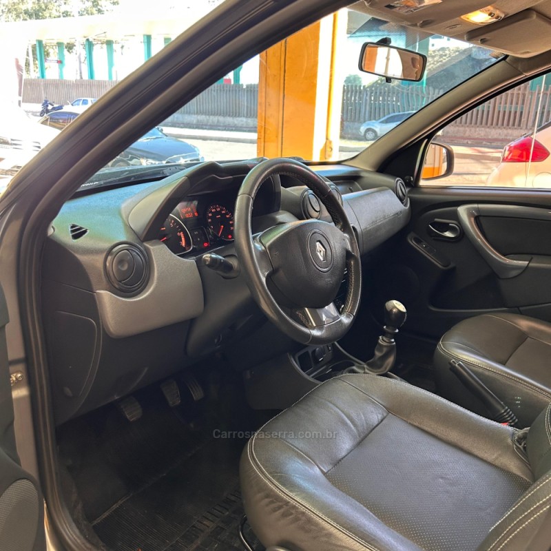 DUSTER 2.0 DYNAMIQUE 4X2 16V FLEX 4P MANUAL - 2013 - SAPUCAIA DO SUL