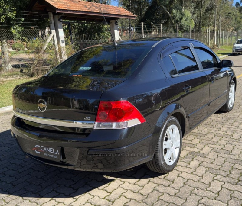 VECTRA 2.0 MPFI ELEGANCE 8V 140CV FLEX 4P MANUAL - 2009 - CANELA