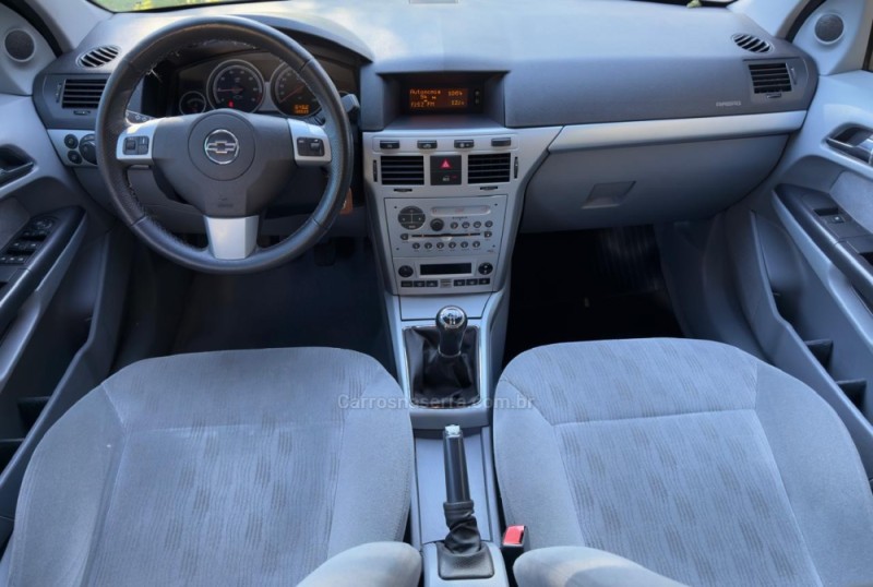 VECTRA 2.0 MPFI ELEGANCE 8V 140CV FLEX 4P MANUAL - 2009 - CANELA