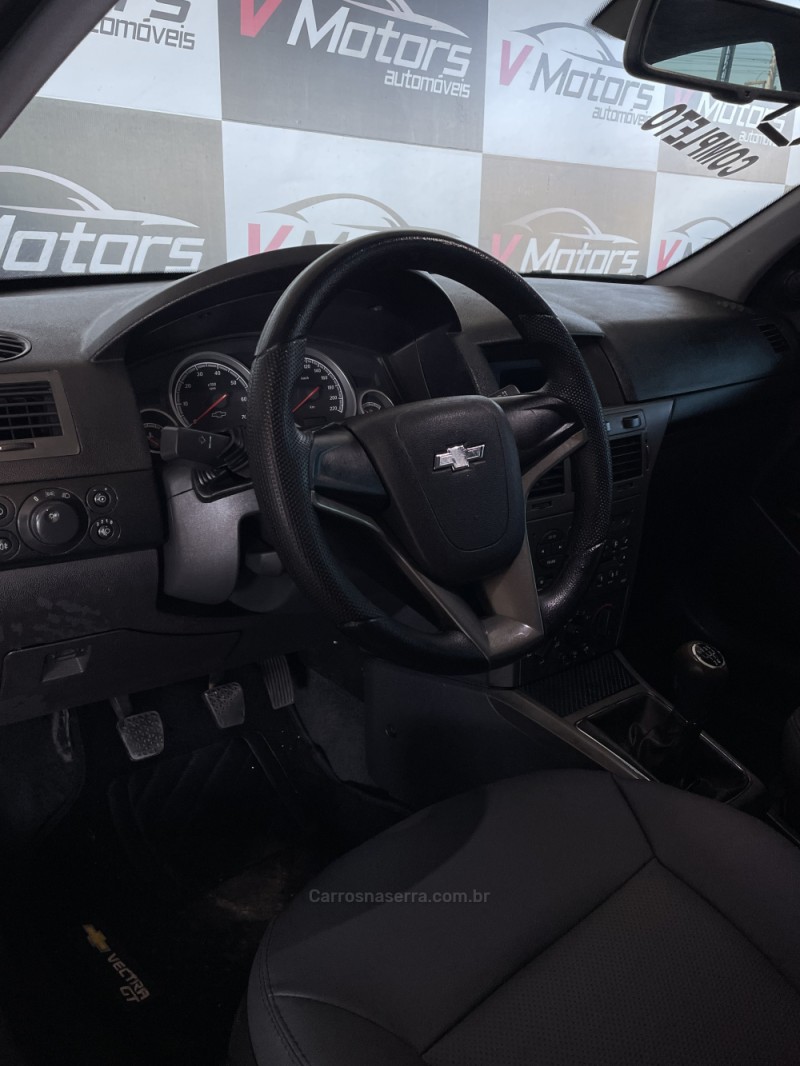 VECTRA 2.0 MPFI GT HATCH 8V FLEX 4P MANUAL - 2009 - PAROBé
