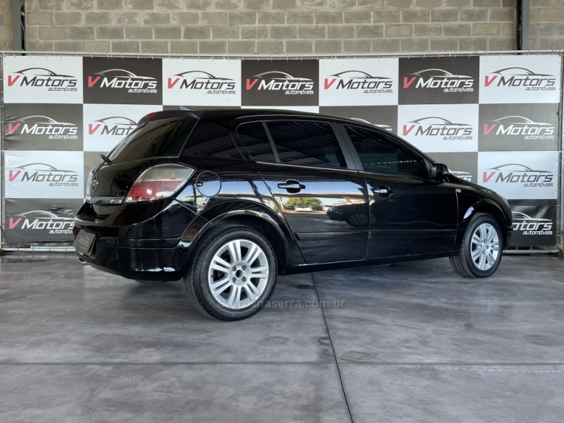 VECTRA 2.0 MPFI GT HATCH 8V FLEX 4P MANUAL - 2009 - PAROBé