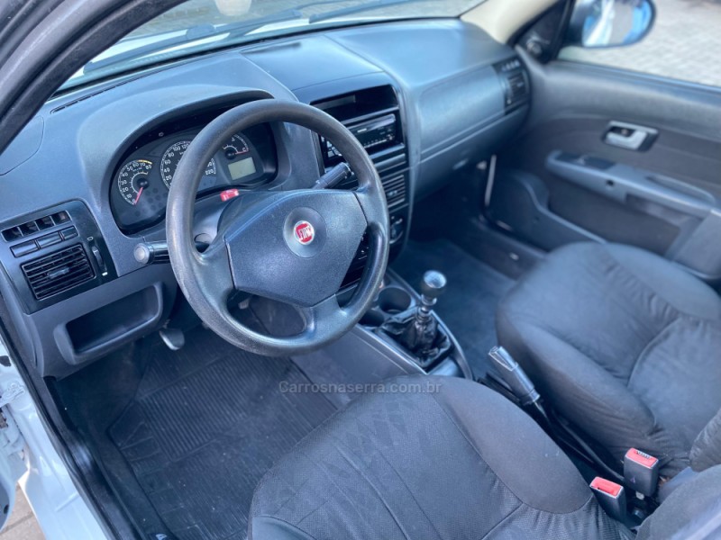 SIENA 1.0 MPI EL 8V FLEX 4P MANUAL - 2012 - PAROBé