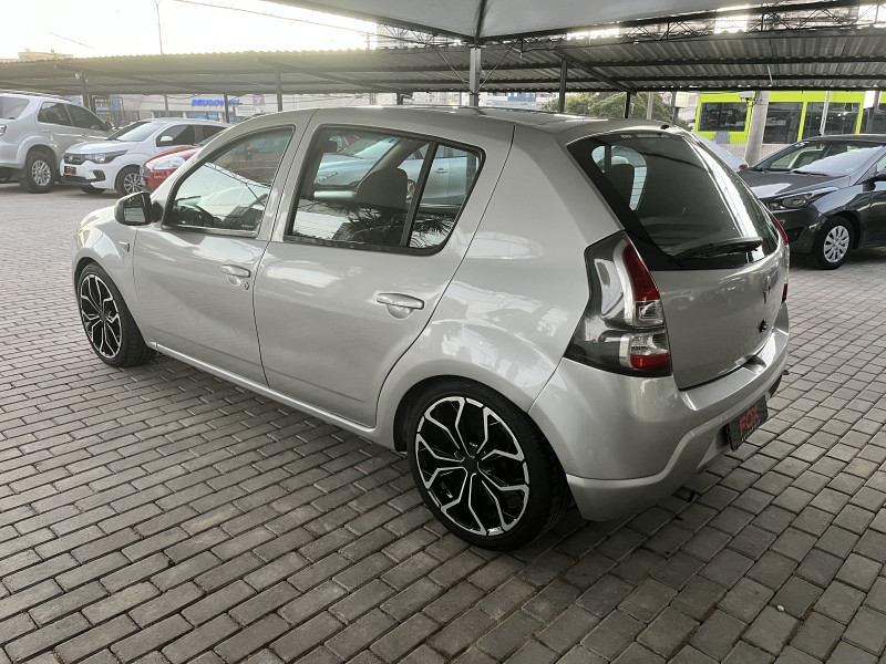 SANDERO 1.0 EXPRESSION 16V FLEX 4P MANUAL - 2014 - CAXIAS DO SUL