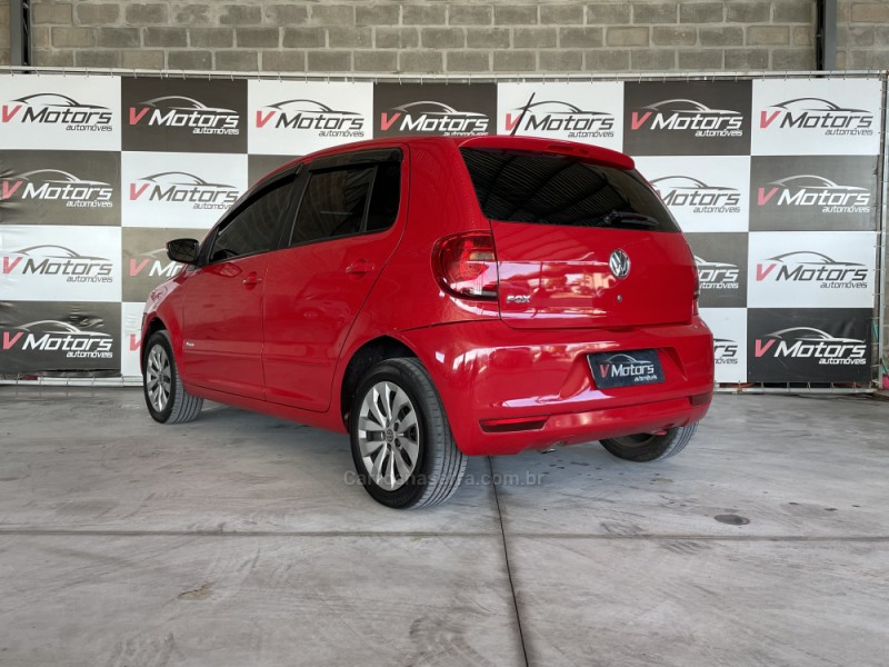 FOX 1.0 ITREND 8V FLEX 4P MANUAL - 2013 - PAROBé
