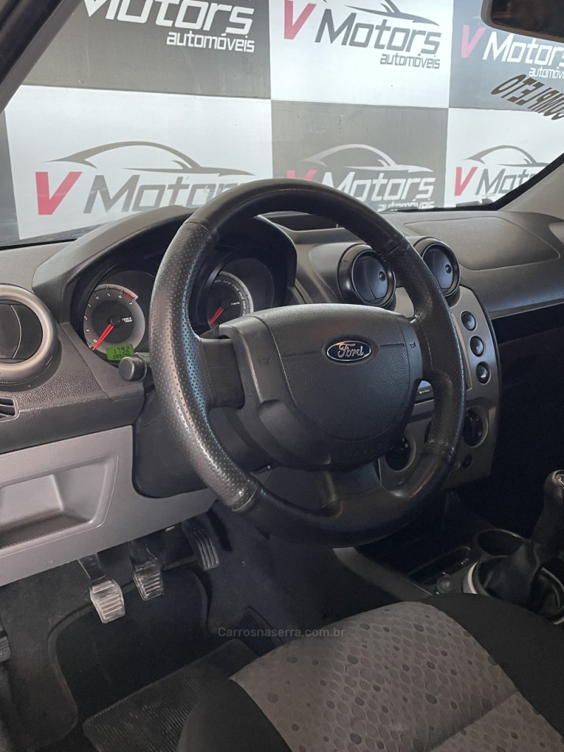 FIESTA 1.0 ROCAM SE 8V FLEX 4P MANUAL - 2014 - PAROBé