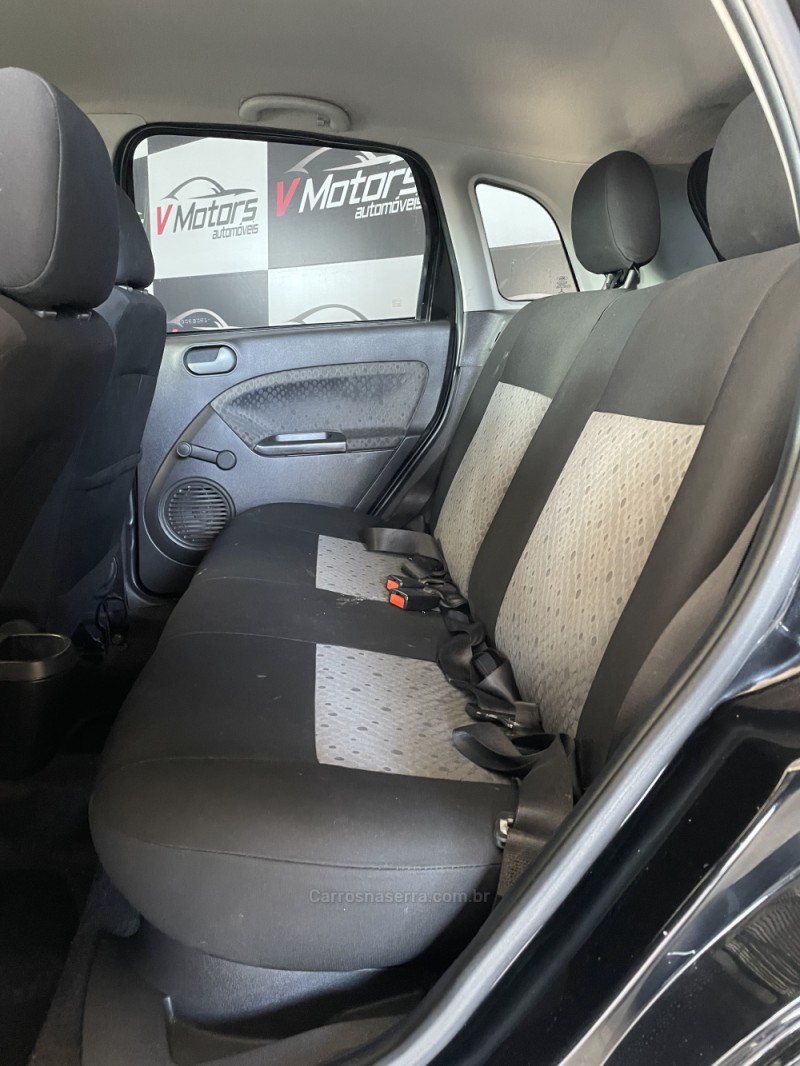 FIESTA 1.0 ROCAM SE 8V FLEX 4P MANUAL - 2014 - PAROBé