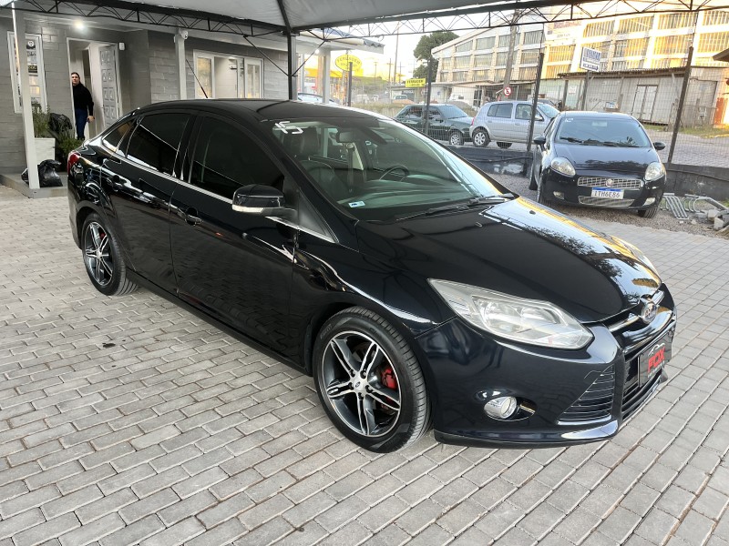 FOCUS 2.0 TITANIUM SEDAN 16V FLEX 4P AUTOMÁTICO - 2015 - CAXIAS DO SUL