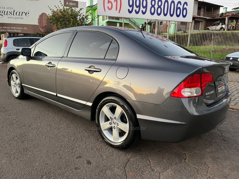 CIVIC 1.8 LX 16V GASOLINA 4P AUTOMÁTICO - 2007 - DOIS IRMãOS