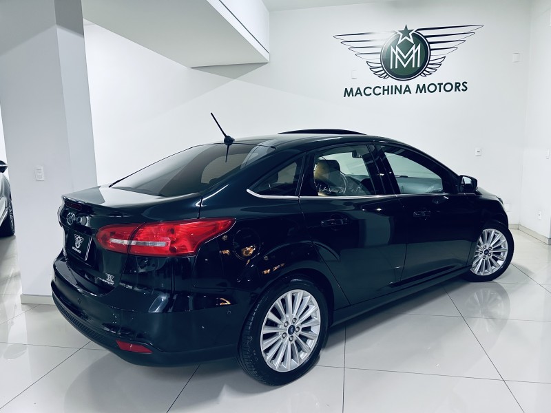 FOCUS 2.0 TITANIUM PLUS FASTBACK 16V FLEX 4P AUTOMÁTICO - 2019 - CAXIAS DO SUL