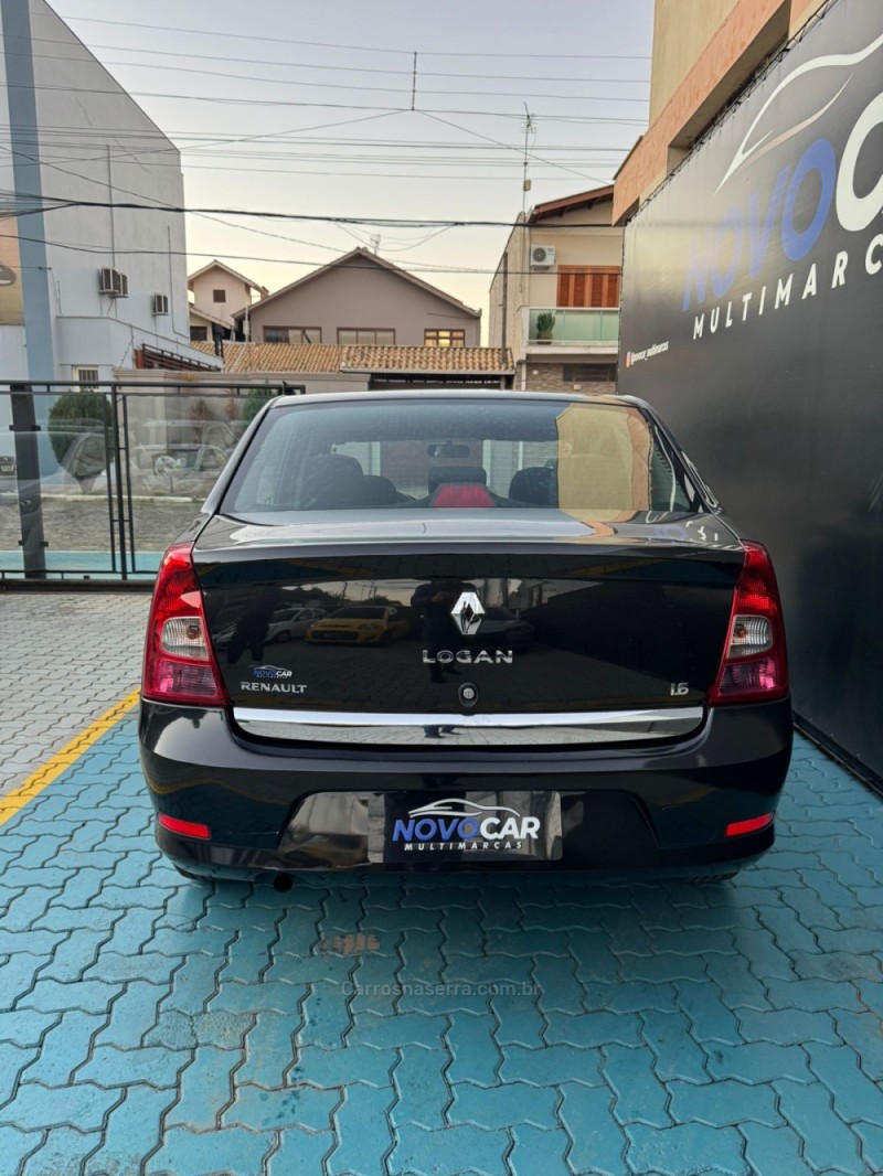LOGAN 1.6 EXPRESSION 8V HI-FLEX 4P MANUAL - 2013 - ESTâNCIA VELHA