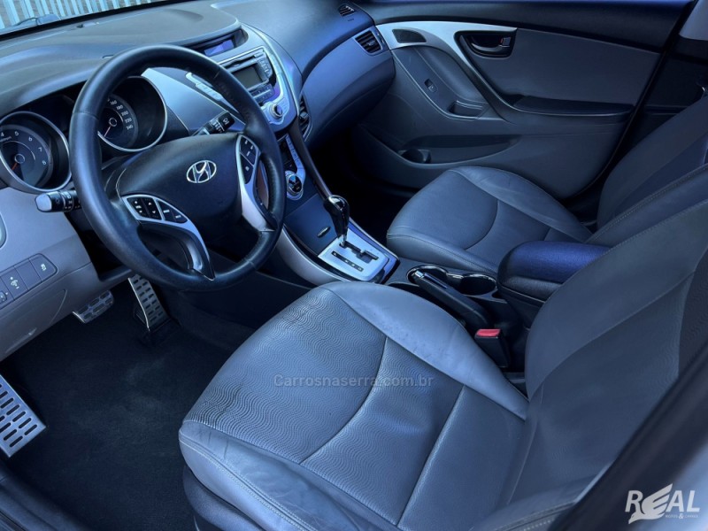 ELANTRA 1.8 GLS 16V GASOLINA 4P AUTOMÁTICO - 2012 - SAPIRANGA
