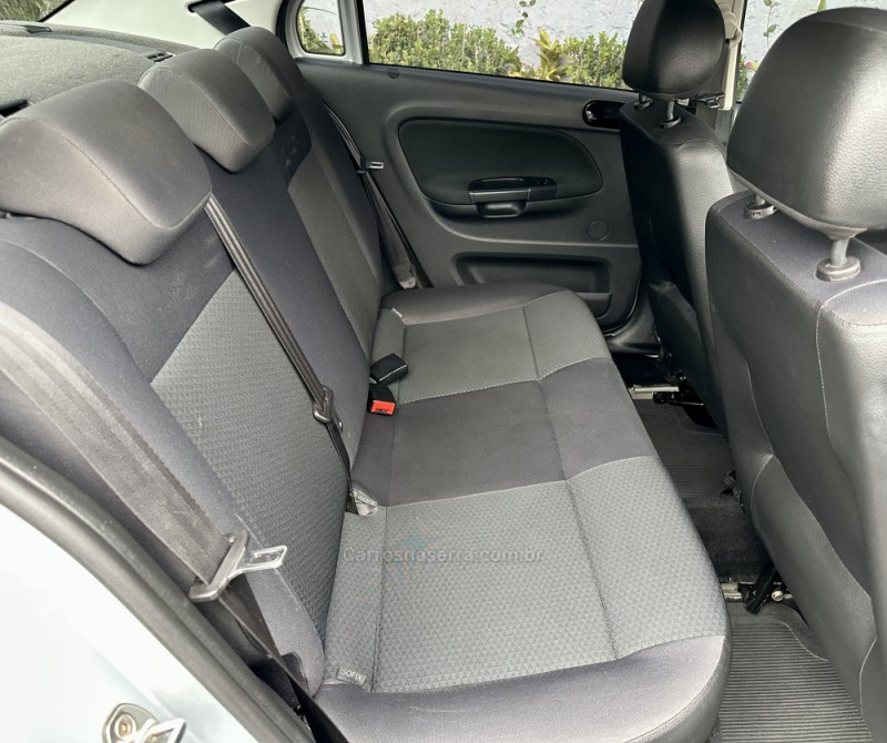 VOYAGE 1.6 MSI TOTALFLEX 8V 4P MANUAL - 2021 - SAPIRANGA