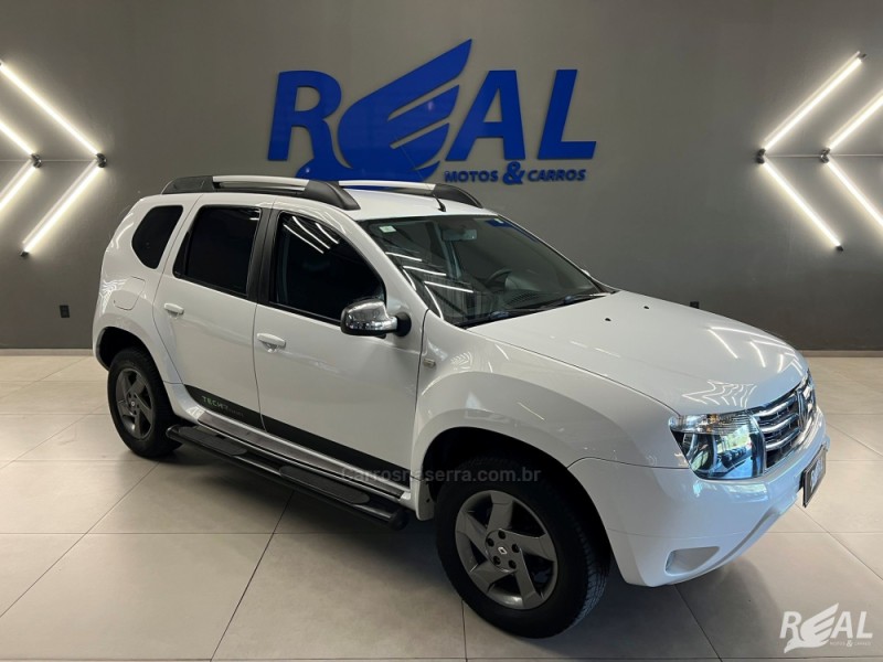 DUSTER 1.6 TECH ROAD 4X2 16V FLEX 4P MANUAL - 2014 - SAPIRANGA