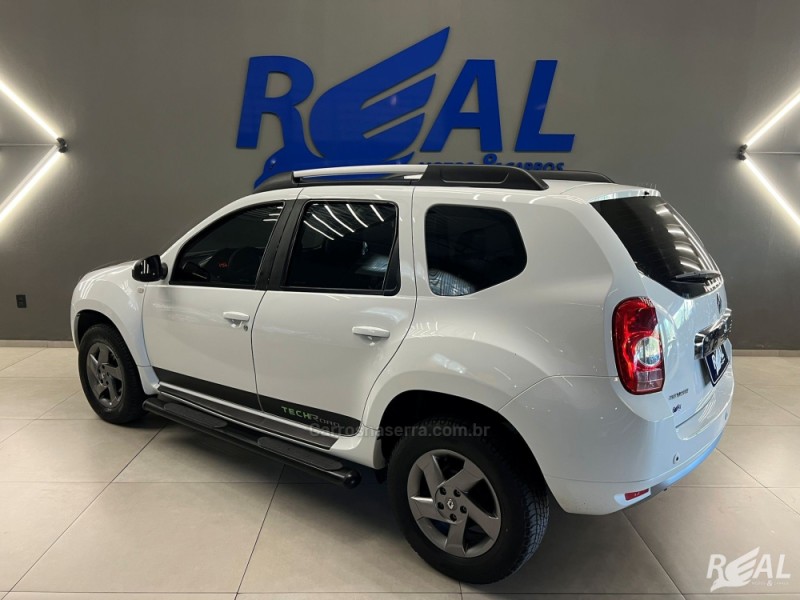 DUSTER 1.6 TECH ROAD 4X2 16V FLEX 4P MANUAL - 2014 - SAPIRANGA