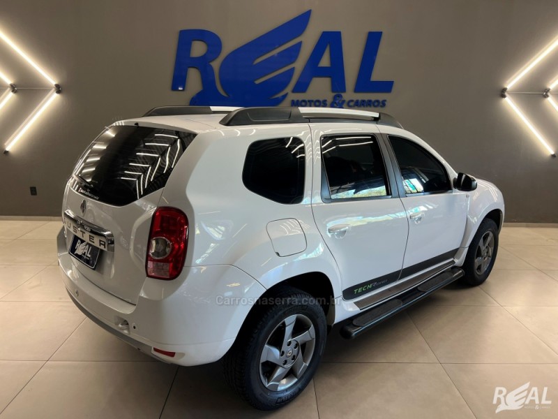 DUSTER 1.6 TECH ROAD 4X2 16V FLEX 4P MANUAL - 2014 - SAPIRANGA