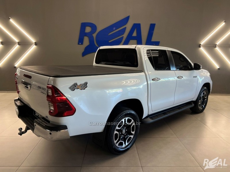 HILUX 2.8 SRX PLUS 4X4 CD TURBO DIESEL 4P AUTOMÁTICO - 2023 - SAPIRANGA