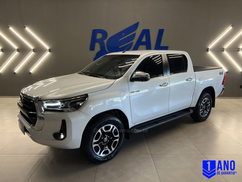 HILUX 2.8 SRX PLUS 4X4 CD TURBO DIESEL 4P AUTOMÁTICO - 2023 - SAPIRANGA
