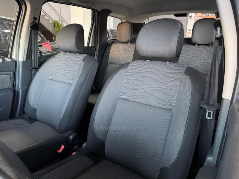 DUSTER 2.0 DYNAMIQUE 4X2 16V FLEX 4P AUTOMÁTICO - 2015 - SãO LEOPOLDO