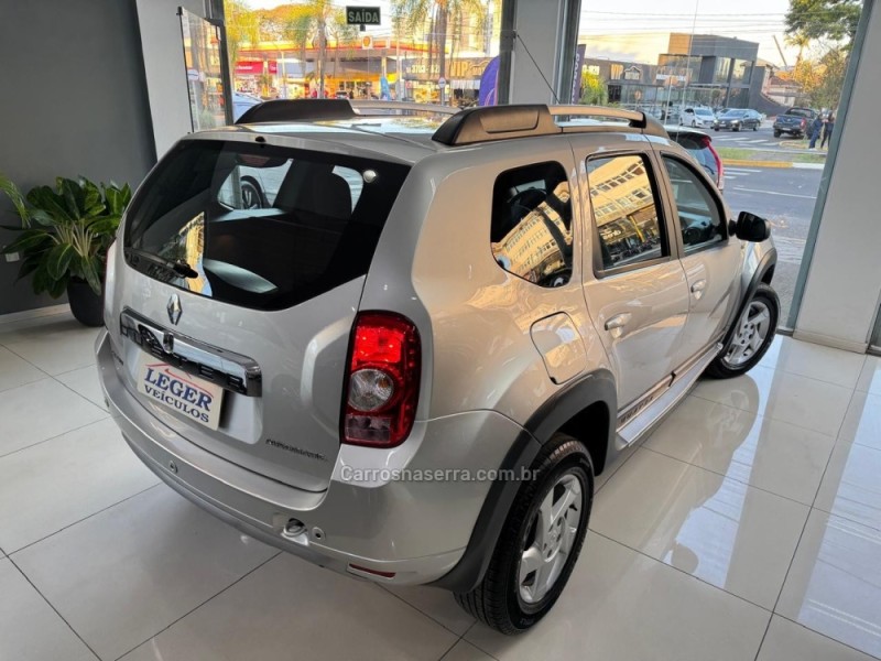 DUSTER 2.0 DYNAMIQUE 4X2 16V FLEX 4P AUTOMÁTICO - 2015 - SãO LEOPOLDO