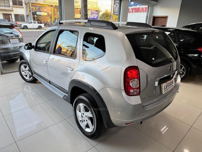 DUSTER 2.0 DYNAMIQUE 4X2 16V FLEX 4P AUTOMÁTICO - 2015 - SãO LEOPOLDO