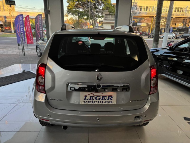 DUSTER 2.0 DYNAMIQUE 4X2 16V FLEX 4P AUTOMÁTICO - 2015 - SãO LEOPOLDO