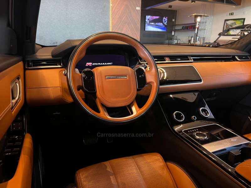 RANGE ROVER VELAR 3.0 V6 P380 GASOLINA R-DYNAMIC SE AUTOMÁTICO - 2019 - CAMPO BOM
