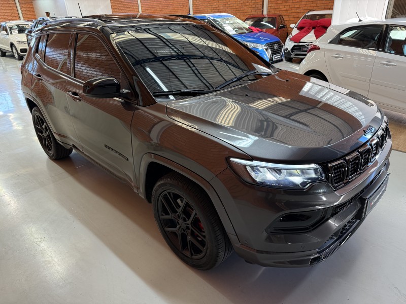 COMPASS 2.0 BLACKHAWK 4 TURBO GASOLINA 4P AUTOMÁTICO - 2025 - BENTO GONçALVES
