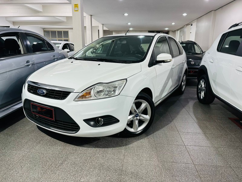 focus 1.6 glx 16v flex 4p manual 2012 caxias do sul