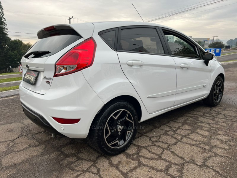 FIESTA 1.6 SE HATCH 16V FLEX 4P MANUAL - 2018 - DOIS IRMãOS