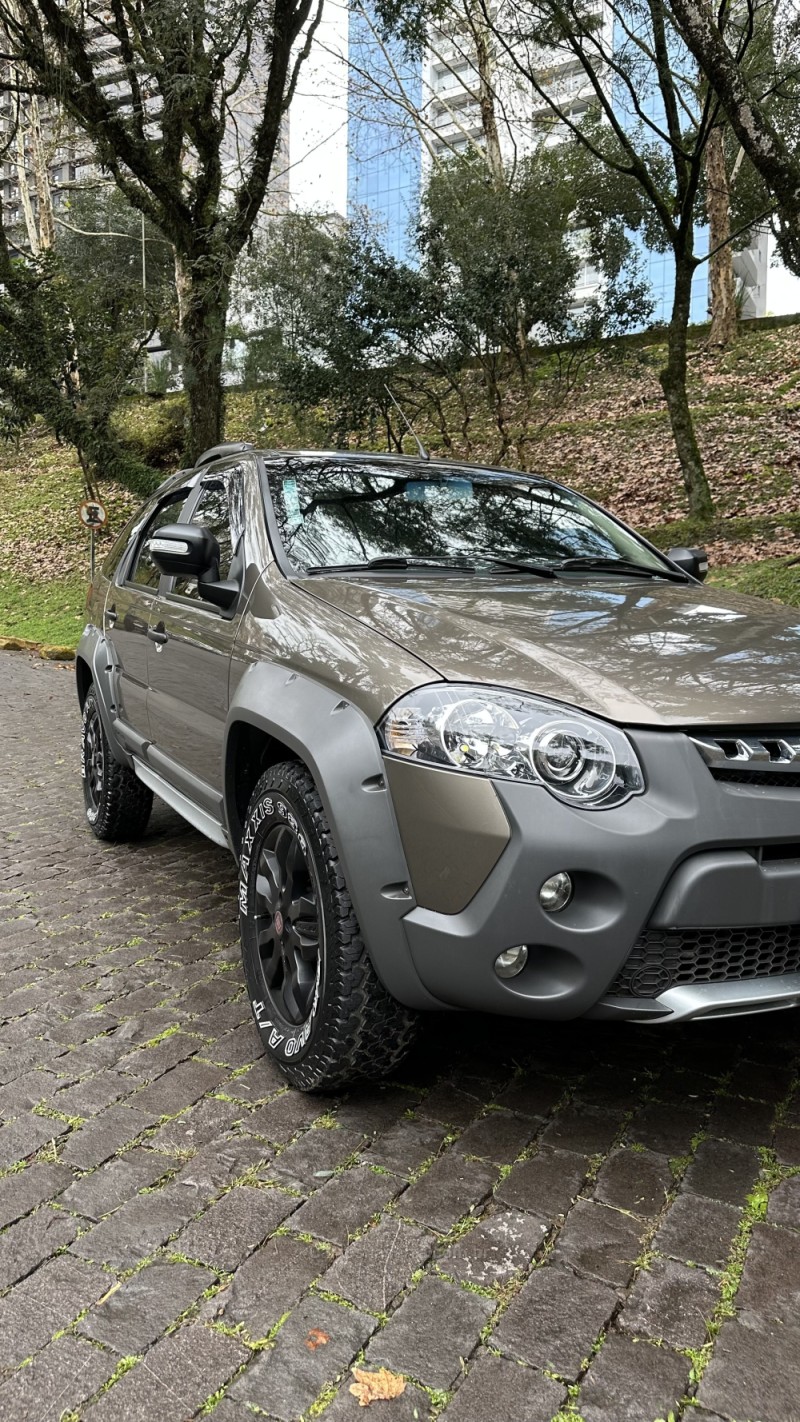 PALIO 1.8 MPI ADVENTURE LOCKER WEEKEND 16V FLEX 4P MANUAL - 2013 - CAXIAS DO SUL