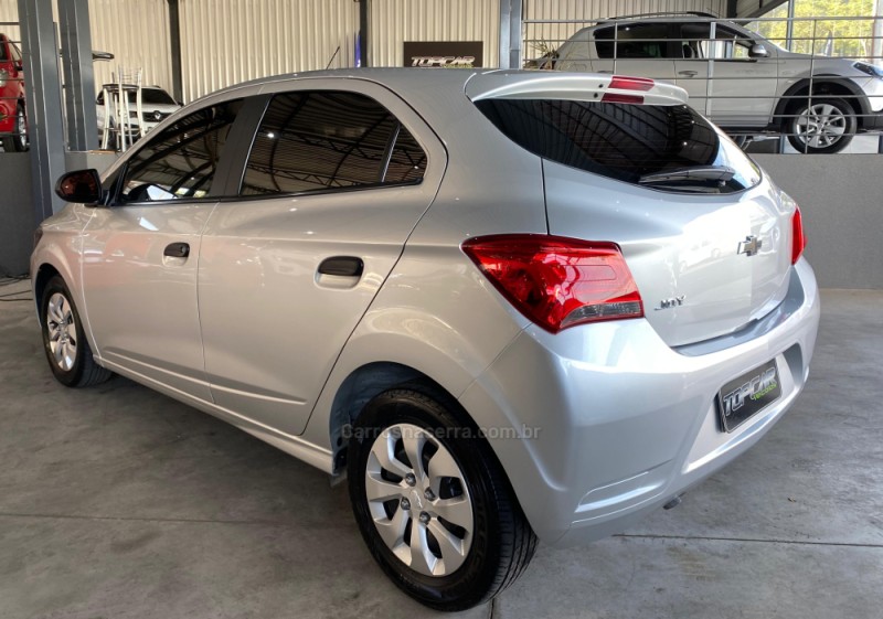 ONIX 1.0 JOY HATCH 8VFLEX 4P MANUAL - 2020 - CAMPO BOM