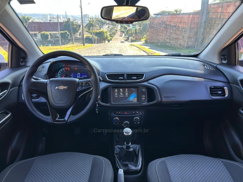 PRISMA 1.4 MPFI LT 8V FLEX 4P MANUAL - 2017 - VENâNCIO AIRES