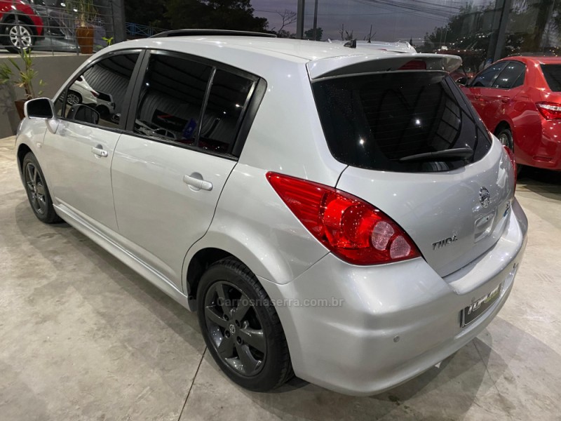 TIIDA 1.8 SL 16V FLEX 4P AUTOMÁTICO - 2013 - CAMPO BOM
