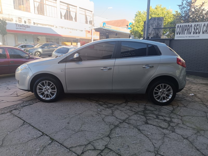 BRAVO 1.8 ESSENCE 16V FLEX 4P MANUAL - 2012 - FLORES DA CUNHA